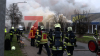 massive Rauchwolke über Herten - Lagerhalle in Vollbrand - Bevölkerungswarnung per NINA - Großeinsatz für Feuerwehren - ein Feuerwehrmann kommt ins Krankenhaus - Feuerwehrdrohne im Einsatz: 
