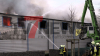 massive Rauchwolke über Herten - Lagerhalle in Vollbrand - Bevölkerungswarnung per NINA - Großeinsatz für Feuerwehren - ein Feuerwehrmann kommt ins Krankenhaus - Feuerwehrdrohne im Einsatz: 