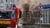 massive Rauchwolke über Herten - Lagerhalle in Vollbrand - Bevölkerungswarnung per NINA - Großeinsatz für Feuerwehren - ein Feuerwehrmann kommt ins Krankenhaus - Feuerwehrdrohne im Einsatz: 