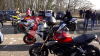 Auftakt zur Motorradsaison - Sonnenschein über dem Münsterland - Biker genießen das Wetter - Münsterland ist beliebt bei Bikern - Gemeinschaftsgefühl lebt wieder auf: 