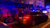 Bewaffneter bedroht Menschen - Großer Polizei- und Feuerwehr-Einsatz im Luisenhospital - Polizei ist mit einem großen Aufgebot vor Ort, das Gelände ist von schwer bewaffneten Polizisten umstellt - Bevölkerung wird gebeten,den Bereich um das Luisenhospital großräumig zu umfahren: Verletzte 64-jähriger wird auf einer Liege zum RTW gebracht! 