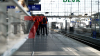 GDL streikt erneut - massive Verkehrsbeeinträchtigungen erwartet - Reisende müssen heute fahren, um noch pünktlich anzukommen - Meinungen zum Streik sind gespalten - Verständnis schwindet - die letzten Güterzüge durchqueren den Hauptbahnhof - viel Trubel am Hauptbahnhof: 
