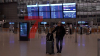 ver.di streikt erneut - Passagiere müssen umplanen - Flughafen Hamburg komplett lahmgelegt - Forderung nach besseren Arbeitsbedingungen  - Verständnis der Passagiere sinkt: 