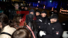 acht Personen werden festgenommen (on Tape) - Polizei mit Großaufgebot vor Ort: Anwohner erzählen im O-Ton, warum sie protestieren