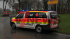 Stoppschild vermutlich übersehen - Unfallschwerpunkt - schwerer Verkehrsunfall im Kreuzungsbereich - Kreuzungsbereich voll gesperrt - Oldtimer massiv eingedrückt - drei Unfallbeteiligte - Unfallaufnahmeteam der Polizei vor Ort: 