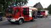 Personal reagiert umsichtig und evakuiert Besucher sofort - Feuerwehr dringt unter Chemieschutzanzügen dichtet Leckage ab und schlägt Chlorgas mit Wasser nieder: Feuerwehr mit 55 Kräften im Einsatz - Keine Personen verletzt