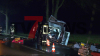 Schwerer Verkehrsunfall - Frontal gegen Baum - Ursache unklar - zwei Insassen massiv eingeklemmt - drei schwerverletzte, darunter ein zweijähriges Kind: 
