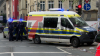 Schockierende Bilder für Augenzeugen - Radfahrerin verliert bei Unfall das Leben - Rettungskräfte haben keine Chance mehr - Polizei baut Sichtschutzzaun auf - Verkehrsunfallteam der Polizei hat Ermittlungen aufgenommen: 