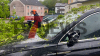 Frontscheibe zerstört - Seitenspiegel angeflogen - Motorhaube zerdellt - Temperaturabfall von 15 auf 4 Grad: 