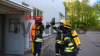 - mit Einsatzkleidung im Fitnessstudio trainieren - Training unter extrem Bedingungen - 20-30 Kilo wiegt die zusätzliche Ausrüstung - Mit schwerem Atemschutz die Treppen rauf und runter.: "...wir hatten zu Beginn Bedenken, ob man mit dem Luftvorrat auskommt" ... "Die Feuerwehr ist ein Team, wie auch eine Familie und so gehen wir an das Event ran..." "...Teamarbeit ist das A & O"...
