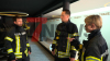 - mit Einsatzkleidung im Fitnessstudio trainieren - Training unter extrem Bedingungen - 20-30 Kilo wiegt die zusätzliche Ausrüstung - Mit schwerem Atemschutz die Treppen rauf und runter.: "...wir hatten zu Beginn Bedenken, ob man mit dem Luftvorrat auskommt" ... "Die Feuerwehr ist ein Team, wie auch eine Familie und so gehen wir an das Event ran..." "...Teamarbeit ist das A & O"...