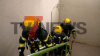 - mit Einsatzkleidung im Fitnessstudio trainieren - Training unter extrem Bedingungen - 20-30 Kilo wiegt die zusätzliche Ausrüstung - Mit schwerem Atemschutz die Treppen rauf und runter.: "...wir hatten zu Beginn Bedenken, ob man mit dem Luftvorrat auskommt" ... "Die Feuerwehr ist ein Team, wie auch eine Familie und so gehen wir an das Event ran..." "...Teamarbeit ist das A & O"...