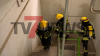 - mit Einsatzkleidung im Fitnessstudio trainieren - Training unter extrem Bedingungen - 20-30 Kilo wiegt die zusätzliche Ausrüstung - Mit schwerem Atemschutz die Treppen rauf und runter.: "...wir hatten zu Beginn Bedenken, ob man mit dem Luftvorrat auskommt" ... "Die Feuerwehr ist ein Team, wie auch eine Familie und so gehen wir an das Event ran..." "...Teamarbeit ist das A & O"...