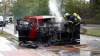 PKW in Vollbrand (on Tape) - Feuerwehr löscht brennenden Prosche - Fahrer bleibt unverletzt und kommt mit dem Schreck davon: 