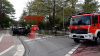 PKW in Vollbrand (on Tape) - Feuerwehr löscht brennenden Prosche - Fahrer bleibt unverletzt und kommt mit dem Schreck davon: 