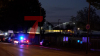 Flammen und Rauchwolke (on Tape) - Feuerwehr ist schnell vor Ort - immenser Sachschaden - Brandausbreitung auf Zapfsäulen konnte verhindert werden - Brandobjekt durch Polizei beschlagnahmt: 