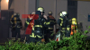 Flammen und Rauchwolke (on Tape) - Feuerwehr ist schnell vor Ort - immenser Sachschaden - Brandausbreitung auf Zapfsäulen konnte verhindert werden - Brandobjekt durch Polizei beschlagnahmt: 