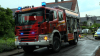 NINA warnt vor starkem Gewitter - Feuerwehr kontrolliert Dach mittels Drehleiter - verletzt wurde glücklicherweise niemand - lauter Knall soll zu hören gewesen sein: 
