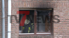 eine Person verletzt sich bei Rettungsversuch - Feuerwehr konnte Brandausbreitung verhindern - Brandausbruch in Küche: 