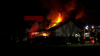 Feuerschein bereits auf der Anfahrt zu sehen - Unter anderem Hackschnitzelheizung mit Hackschnitzelbunker untergebracht - Brand relativ schnell unter Kontrolle, aber trotzdem hoher Sachschaden - Gebäude brennt komplett aus - Feuerwehr lange mit Nachlöscharbeiten beschäftigt: 