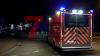 Bewohner bleiben unverletzt - Feuerwehrmann verletzt sich leicht bei Rettungsversuch - Wohnhaus bleibt bewohnbar - Carport vollständig ausgebrannt - Feuerwehr agierte besonders schnell: 