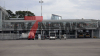 Ronaldo verlässt Flieger (on Tape) - berühmtester Fußballspieler landet am beschaulichen FMO - Tausende Fans in Trikots - Fans sind in freudiger Erwartung für den Beginn der EM 2024: 