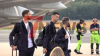 Ronaldo verlässt Flieger (on Tape) - berühmtester Fußballspieler landet am beschaulichen FMO - Tausende Fans in Trikots - Fans sind in freudiger Erwartung für den Beginn der EM 2024: 