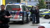 Sondereinsatzkommando vor Ort - Einsatzort großräumig abgesperrt - Drohne überfliegt das Einsatzgebiet: Pixelhinweis: Fahrzeuge des SEK und Zivilbeamte müssen gepixelt werden!