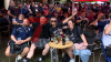 Schottlandfans lassen sich nicht vom Wetter die Stimmung vermiesen - ausgelassene Fans im Platzregen - Dudelsackspieler sorgt für schottisches Feeling: 