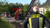 Großaufgebot an Rettungskräften - Feuerwehr deckt Dach mit Drehleiter ab - Feuerwehrdrohne kontrolliert Dach - Verletzt wurde glücklicherweise niemand - Energieversorger muss Gasleitung freilegen - Nachbar versorgt Anwohner und Rettungskräfte mit Kaffee: 