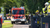 Großaufgebot an Rettungskräften - Feuerwehr deckt Dach mit Drehleiter ab - Feuerwehrdrohne kontrolliert Dach - Verletzt wurde glücklicherweise niemand - Energieversorger muss Gasleitung freilegen - Nachbar versorgt Anwohner und Rettungskräfte mit Kaffee: 
