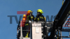 Großaufgebot an Rettungskräften - Feuerwehr deckt Dach mit Drehleiter ab - Feuerwehrdrohne kontrolliert Dach - Verletzt wurde glücklicherweise niemand - Energieversorger muss Gasleitung freilegen - Nachbar versorgt Anwohner und Rettungskräfte mit Kaffee: 