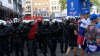 Polizei rüstet auf - Englandfans belagern Kölner Innenstadt - Polizei in vollständiger Schutzausrüstung: 