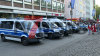 Polizei rüstet auf - Englandfans belagern Kölner Innenstadt - Polizei in vollständiger Schutzausrüstung: 