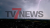 Unwetter unterbricht zeitweise EM-Spiel GER-DEN - Blitze erhellen den abendlichen Himmel: 
