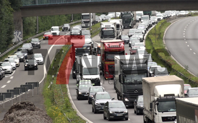 Start in den Urlaub startet mit Verspätungen - hohes Verkehrsaufkommen auf Autobahnen in NRW: 