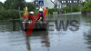 Straßen stehen unter Wasser, Autos bleiben in den Wassermassen stecken - Autofahrer mussten von ihren Fahrzeugen wegschwimmen - exklusive Mitfahrt auf Rettungsboot - Versicherungsmarkler im O-Ton - 3/4 der Unterführungen stehen unter Wasser - Feuerwehr mit Rettungsboot im Einsatz - dutzende Keller überflutet: 