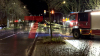 Baum kracht auf Auto und in Vorgarten eines Wohnhauses - weiterer Baum blockiert Hauptstraße vollständig - Deutscher Wetterdienst warnt vor Sturmböen mit bis zu 95 km/h - Feuerwehr warnt davor, Wälder zu meiden - Feuerwehr sägt umgestürzten Baum mit Kettensäge auseinander - glücklicherweise wurde niemand verletzt: 