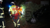 Baum kracht auf Auto und in Vorgarten eines Wohnhauses - weiterer Baum blockiert Hauptstraße vollständig - Deutscher Wetterdienst warnt vor Sturmböen mit bis zu 95 km/h - Feuerwehr warnt davor, Wälder zu meiden - Feuerwehr sägt umgestürzten Baum mit Kettensäge auseinander - glücklicherweise wurde niemand verletzt: 