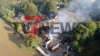 Schreinerei in Vollbrand - Feuer greift auf Wohngebäude über - Flammen schlagen mehrere Meter in den Nachthimmel - Wasserentnahme aus Ems trotz niedrigem Wasserstand möglich - Millionenschaden an Schreinerei
Feuerwehrdrohne soll Eindruck aus der Luft verschaffen - Alle Personen aus Wohnhaus evakuiert Glücklicherweise keiner verletzt - Brandursache noch unklar - Feuerwehr im Großeinsatz - Kräftezehrender Einsatz über mehrere Stunden bis in den Morgen hinein: 