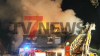 Zweiter Weihnachtsfeiertag endet in Tragödie - meterhohe Flammen schlagen überall aus dem Haus - große Rauchwolke zieht in den Nachthimmel - Großaufgebot an Rettungskräften - Wohnhaus unbewohnbar - hoher Sachschaden - Brandursache unklar: Wohnhausbrand Dortmund-Brechten – Großaufgebot der Feuerwehr, schwierige Löscharbeiten bei Minusgraden