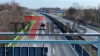 LKW bleibt nach Reifenpanne auf dem Seitenstreifen liegen, weiterer LKW krachte in stehenden LKW und geht in Flammen auf - Fahrer steigt Sekunden vorher aus seinem LKW und danach steht der LKW in Vollbrand: LKW Fahrer werden beide nur leichtverletzt. Vollsperrung voraussichtlich bis zum Nachmittag!