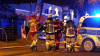 93 Kräfte im Großeinsatz – Lagerhallenbrand in Essen sorgt für starke Rauchentwicklung und Explosionen von Fahrzeugen – Feuerwehr erhöht Alarmstufe93 Kräfte im Großeinsatz – Fahrzeuge explodieren - Warn-App Nina ausgelöst: 