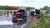 Crash auf der A1 - Rettungshubschrauber landet auf Autobahn - mehrere Personen werden verletzt - Autobahn anderthalb Stunden voll gesperrt - Pkw stark deformiert: 