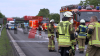 Crash auf der A1 - Rettungshubschrauber landet auf Autobahn - mehrere Personen werden verletzt - Autobahn anderthalb Stunden voll gesperrt - Pkw stark deformiert: 