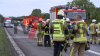 Crash auf der A1 - Rettungshubschrauber landet auf Autobahn - mehrere Personen werden verletzt - Autobahn anderthalb Stunden voll gesperrt - Pkw stark deformiert: 