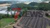 Flächenbrand breitet sich rasant aus – 1,5 Hektar Getreidefeld in Flammen - Feuer greift auf Baumfläche über - Wind entfacht schnell Großbrand, so Feuerwehr - NINA-Warnung wegen Rauch - Sichtbehinderungen durch Rauch - Luftbildaufnahmen zeigen Ausmaß des Brandes: 