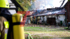 Scheune stürzt ein (ON TAPE) - Wohnhaus durch Feuer und Löschwasser unbewohnbar - 93 Kräfte kämpfen gegen Flammen - Feuerwehr setzt zwei Drehleitern zur Brandbekämpfung ein - Löschwasser wird auch aus hinter dem Haus liegendem Dortmund-Ems-Kanal bezogen: 