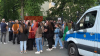 Über 1000 türkische Staatsbürger kamen am Abend zum türkischen Generalkonsulat in der Spandauer Heerstraße um ihre Stimme zum zweiten Wahlgang abgeben. : 
