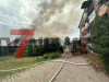 Kinderspielparadies Karls Erlebnishof war zum Zeitpunkt des Brandes voll besucht und musste evakuiert werden - Feuerwehr spricht von 9 verletzten Personen: Ein Feuerwehrmann wurde verletzt (On Tape)